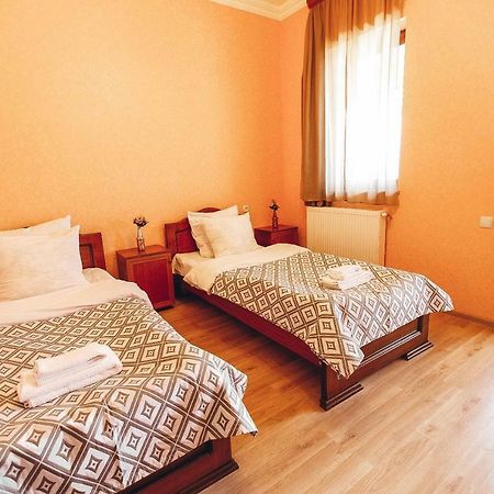 Hotel Sweet Home Telavi Exterior foto